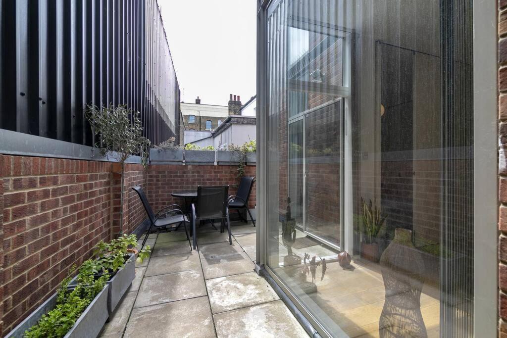 Spitalfields Market Garden Flat Апартаменты Лондон