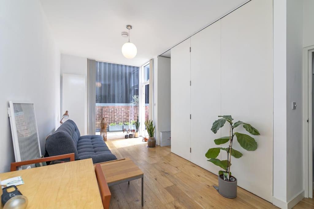 Spitalfields Market Garden Flat Апартаменты Лондон